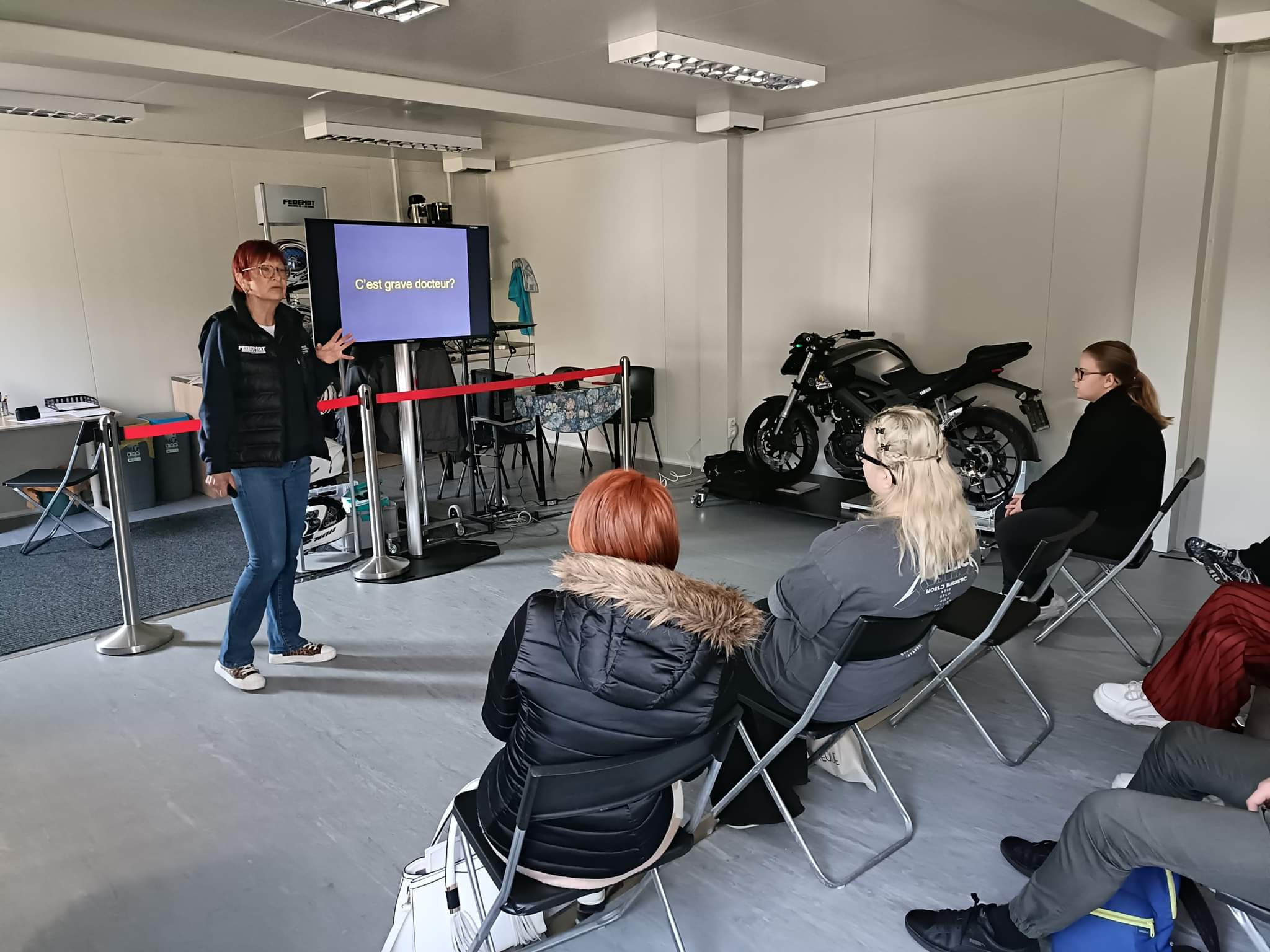 Visite du CEFA de la Ville de Liège dans notre centre de formation Fedemot