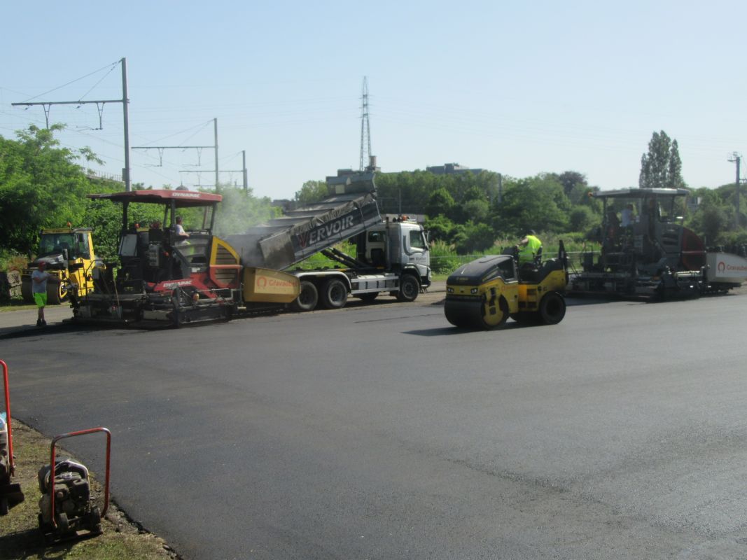 NOUVEAU TERRAIN A ANGLEUR 